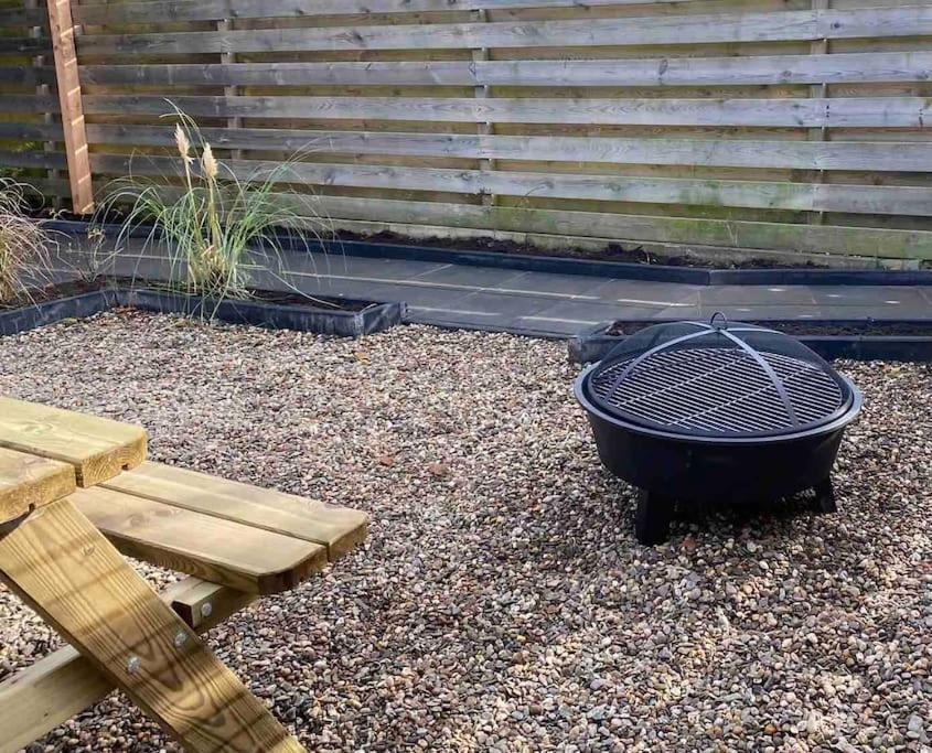 Tiny House With Sauna & Jacuzzi Near Amsterdam Vijfhuizen Ngoại thất bức ảnh