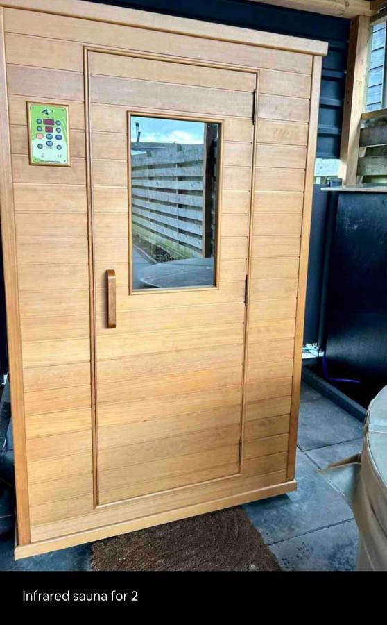 Tiny House With Sauna & Jacuzzi Near Amsterdam Vijfhuizen Ngoại thất bức ảnh