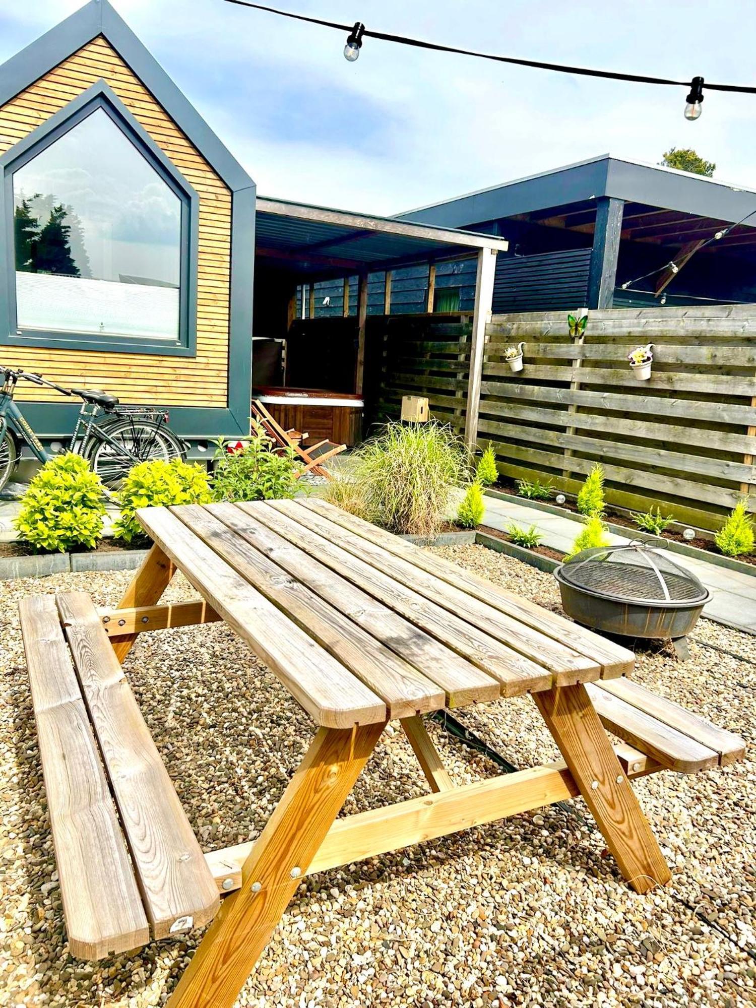 Tiny House With Sauna & Jacuzzi Near Amsterdam Vijfhuizen Ngoại thất bức ảnh