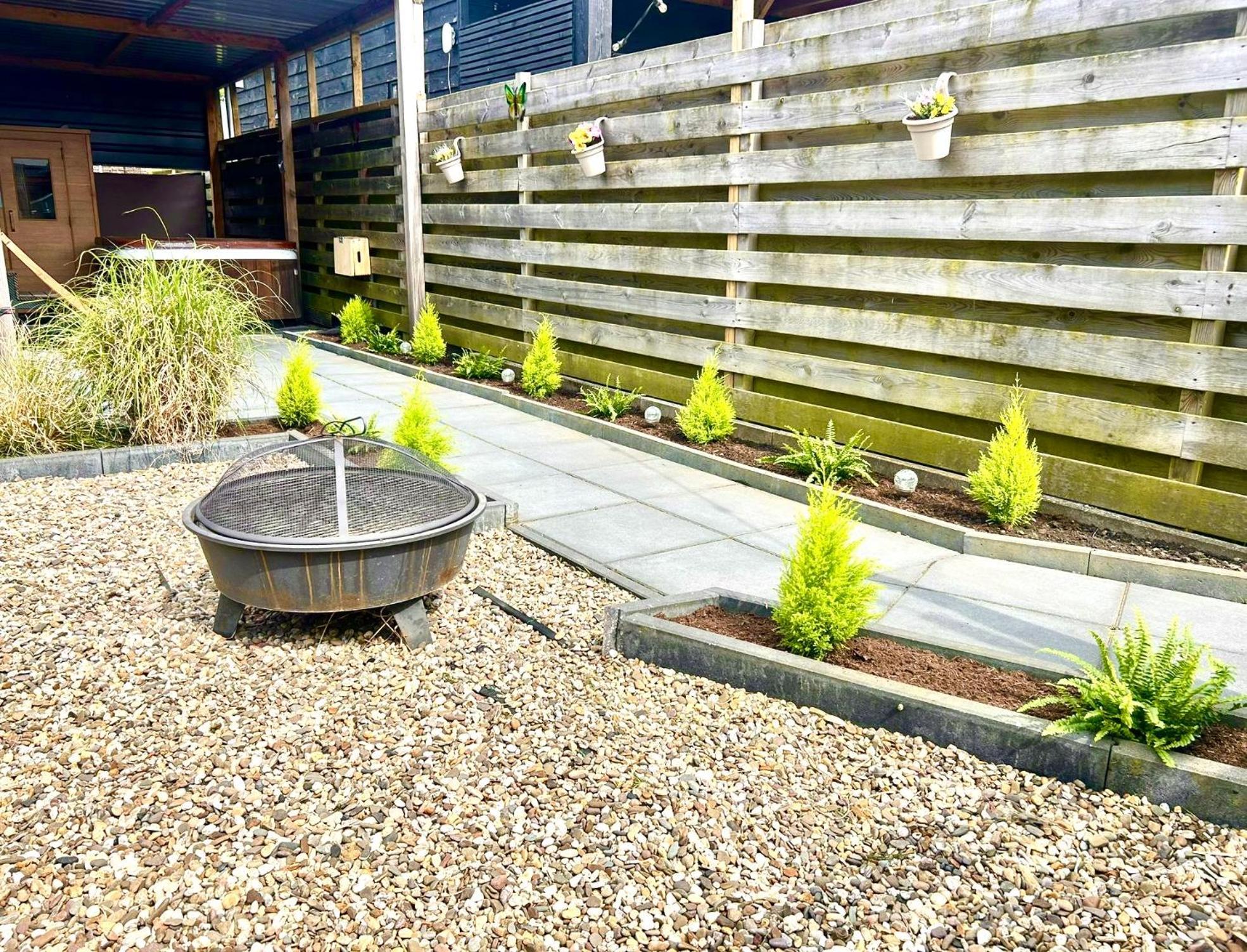 Tiny House With Sauna & Jacuzzi Near Amsterdam Vijfhuizen Ngoại thất bức ảnh